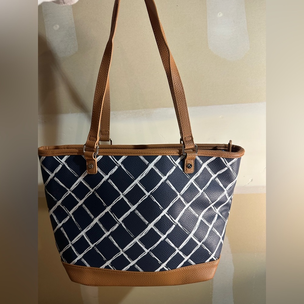 Chic Navy and Tan Tote Bag with White Pattern